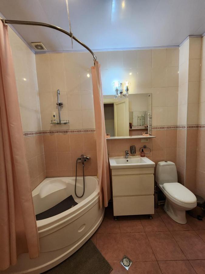 Riverside Baratashvili Apartment Tbilisi Buitenkant foto