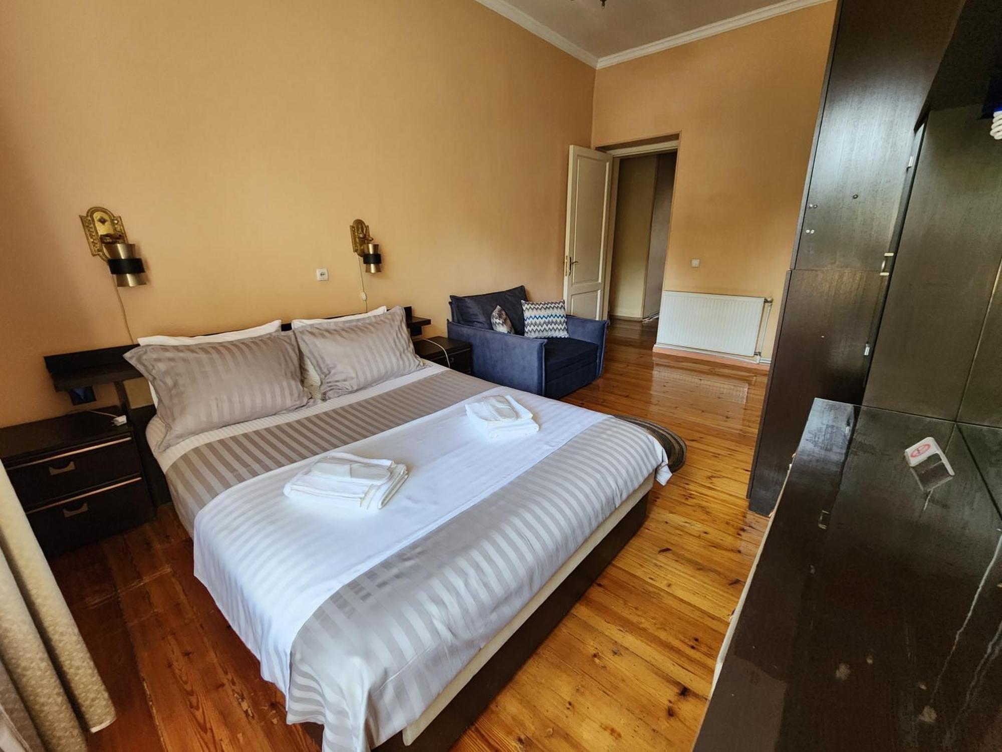 Riverside Baratashvili Apartment Tbilisi Buitenkant foto